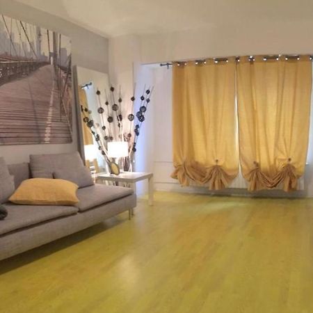 Green Apartment With Terrace 12 บูคาเรสต์ ภายนอก รูปภาพ