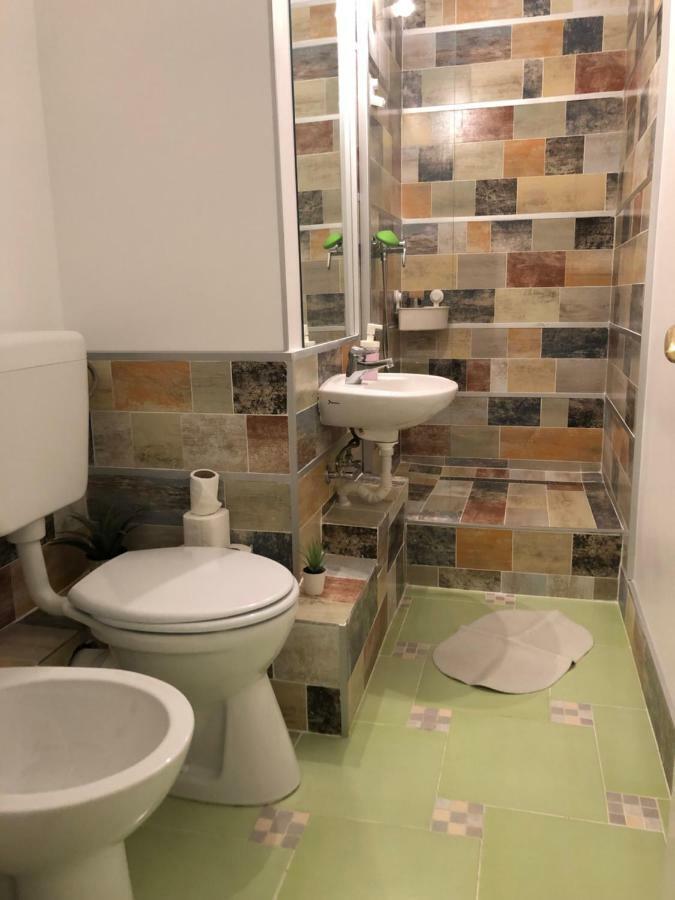 Green Apartment With Terrace 12 บูคาเรสต์ ภายนอก รูปภาพ