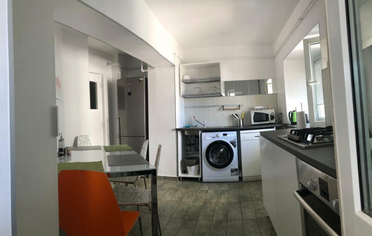 Green Apartment With Terrace 12 บูคาเรสต์ ภายนอก รูปภาพ