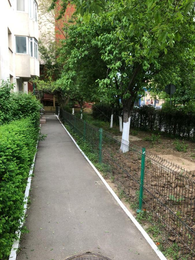 Green Apartment With Terrace 12 บูคาเรสต์ ภายนอก รูปภาพ